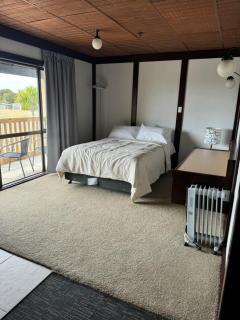 Tokaanu Hotel - Tokaanu - 1