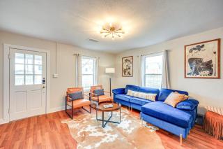 Walk to Main Street Cottage with Deck in Bandera! - Bandera - 6