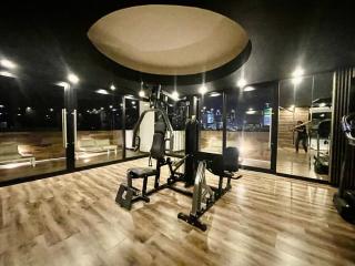Enjoy 5 star luxury and its wonderful Gym - 5