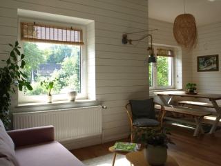 "next door" Comfortable holiday residence - - 5