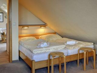 Holiday apartment by the swimming pool F 996 - Fehmarn - 4