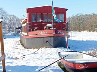 Filmschip "Erbse" - buitengewoon woonboot op het land - Wiesentheid - 9