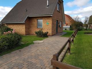 Holiday cottage on the dike Comfortable holiday residence - 7