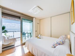 Stunning villa with private terrace - Alcanada - 5
