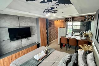 La Luna II - Unique Industrial Style Studio with Mt Arayat View - San Fernando - 7