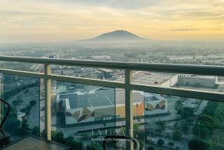 La Luna II - Unique Industrial Style Studio with Mt Arayat View - San Fernando - 8