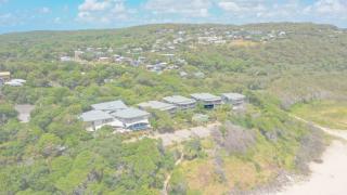 Waves 12 - Beachfront & Pool - 6