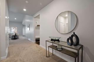 Luxury 4BR Mountain Escape l Near Snowbasin - - 8