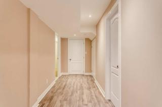 Nice and Cozy 2 Bed Bsmt Apt - 7