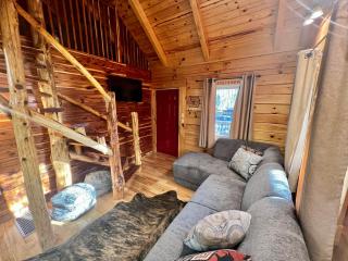Hillside Haven 2 - 3