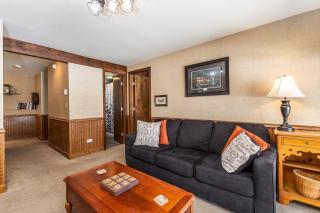 Cozy Retreat at Farmstead - 7