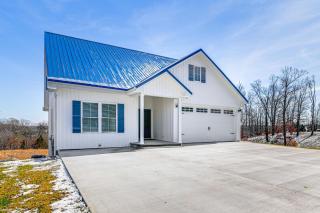Lake View and Deck Group Getaway in Grand Rivers! - 8