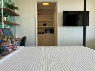 Coastal Studio Ocean View in Manhattan Beach - Manhattan Beach - 4