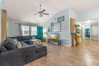 Boogie Board Bungalow - Pet Friendly PRIVATE POOL 2 - 3