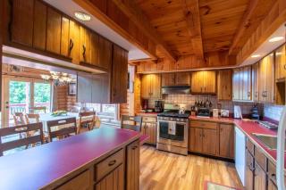 Spectacular Vermont Mountain Retreat! - - 3