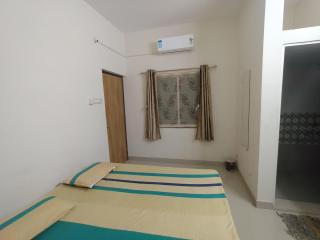 My Nest - Best Homestay for Peaceful Stay with Comfort - Bhuj - 9