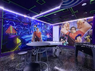 Themed Resort Villa, Mins to Disney Pool Gym - 6