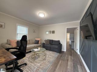 Budget friendly duplex in Durham - Durham - 3