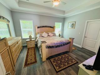 Spectacular NEW Home With Lots of parking Exit 284 - Palm Coast - 3