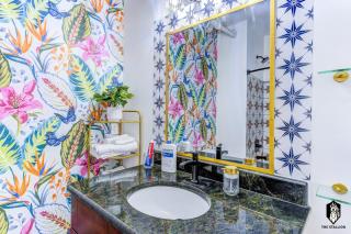 The Stallion #209 - Walk to Museums, Luxe Loft with free gated & covered parking - 5