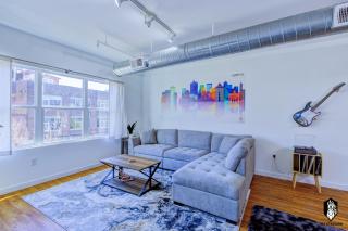The Stallion #301 - Walk to attractions, Modern Luxe Loft in Downtown Memphis with free covered gated parking - Memphis - 0