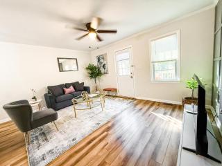 Perfectly located 2 en suite townhome in Raleigh - Raleigh - 2
