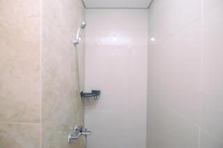 Modern Living and Nice Studio at Transpark Cibubur Apartment By Travelio - Depok - 3
