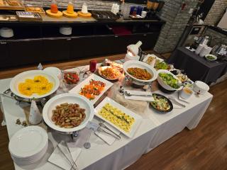 Vella Suite Hotel - Suwon - 7