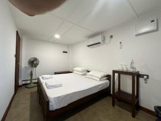 Hamilton House - Negombo - 4