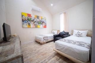 Bamboo Residence, Exclusive Traditional House at Sumba Paradise Beach Resort, 3 Bedroom, 2 Bathroom, Fully Equipped - - 4