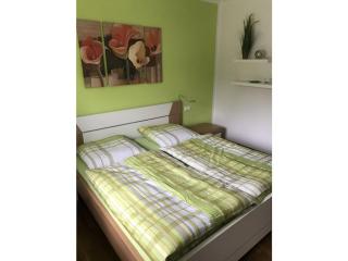 with lake view Comfortable holiday residence - 2