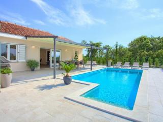 Villa Elegant Comfortable holiday residence - Vrh - 8