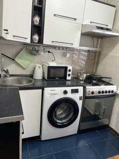 Forum Cozy Apartment 2 room-Prime Location Walk to All Attractions! - 2