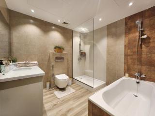 Chateau Chill, High-Rise Dubai Marina Escape - 7