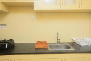 Nice and Comfort 2BR at Grand Palace Kemayoran Apartment By Travelio - 4