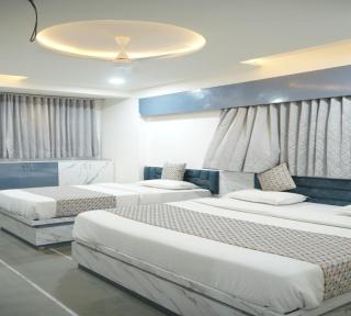 Hotel Govardhan Palace - Ahmedabad - 3
