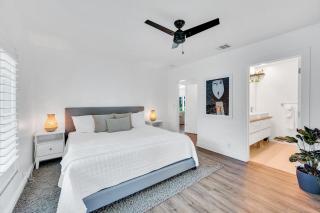 Centrally Located Heated pool Lush Tropical Surrounding Oasis Key RESlDENCES - Fort Lauderdale - 8