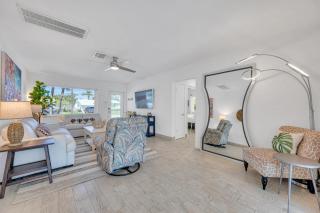 Waterfront Bungalow Heated Pool Pineapple Key - Fort Lauderdale - 1