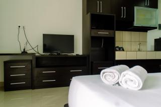 Elegant and Homey Studio at Paramount Skyline Apartment By Travelio - Tangerang - 7