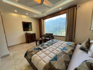 Hotel Hadley - - 5