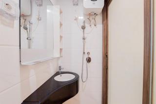 Warm and Nice Studio Room Sky House BSD Apartment By Travelio - 6