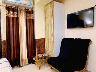 1 Room Luxury Furnished Hotel Al Amanah - Islamabad - 8