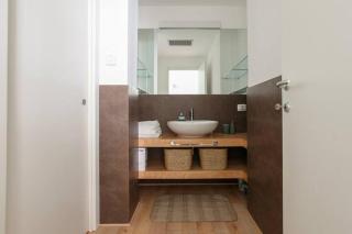 hozyhome ISOLA district - Milan - 1