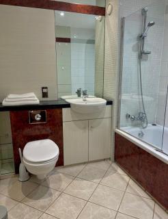 Birmingham Blissful Retreat - Luxury 3BR Apartment - Birmingham - 1