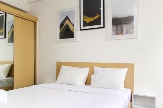 Simple and Comfort Studio at Riverview Jababeka Apartment By Travelio - 4