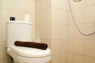 Simple and Comfort Studio at Riverview Jababeka Apartment By Travelio - 2