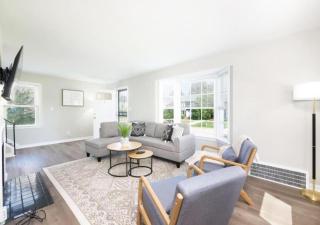 Modern 3BR home next to park, office space, & more - 0