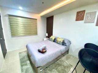 Llames Studios Near Mactan Airport - Rustic & Spacious - 7