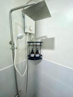 Llames Studios Near Mactan Airport - Rustic & Spacious - 5