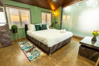 StayVista at The Cloudscape with WiFi, Lawn, AC - Pune - 8